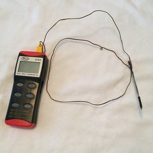 Dwyer 472A Dual Input Thermocouple Thermometer Tested/Working